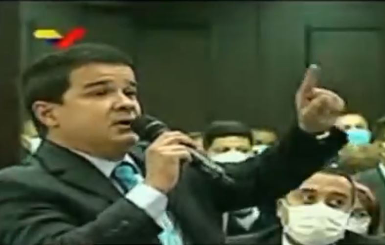 El chavismo comienza humillando a la falsa oposición en el parlamento ilegal