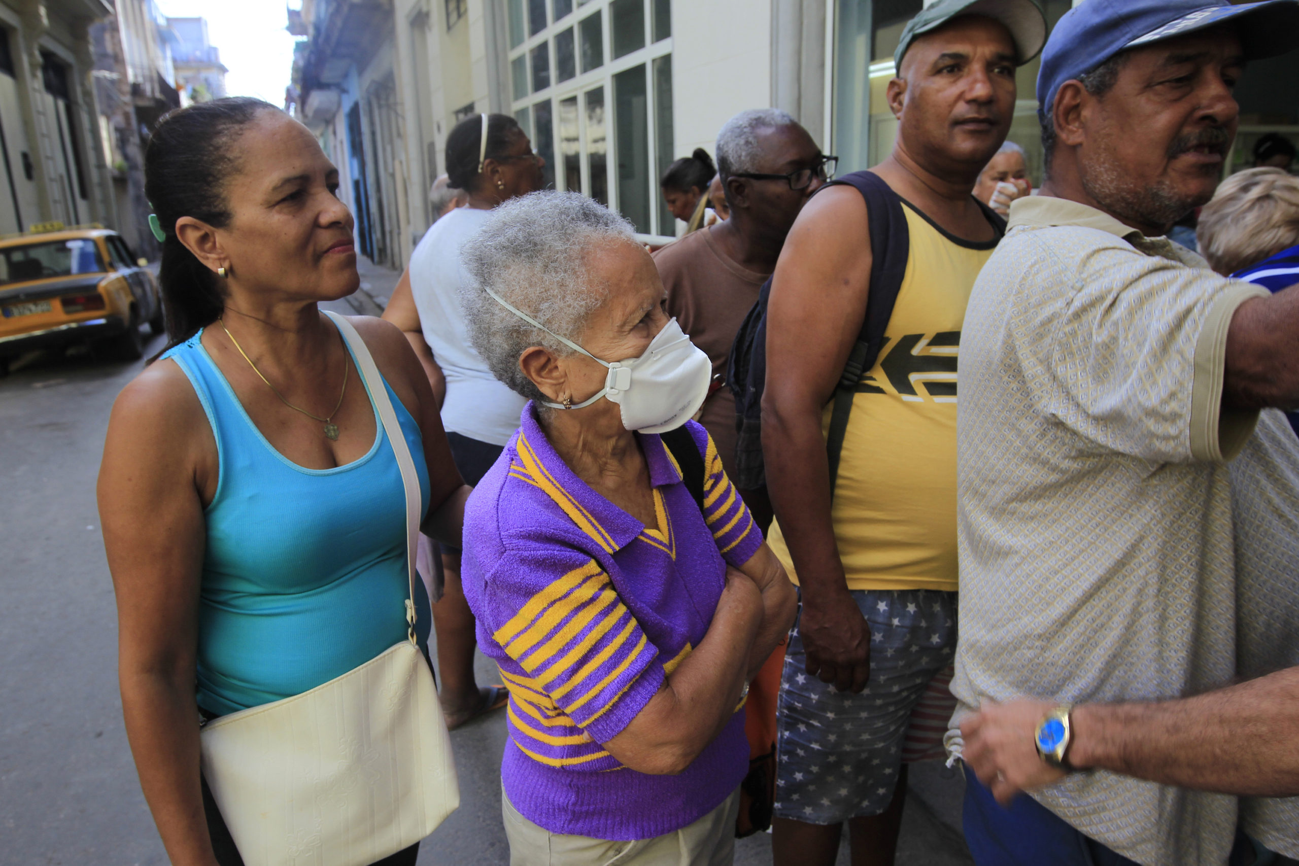 El comunismo cubano abandona a los ancianos porque «no hay dinero»