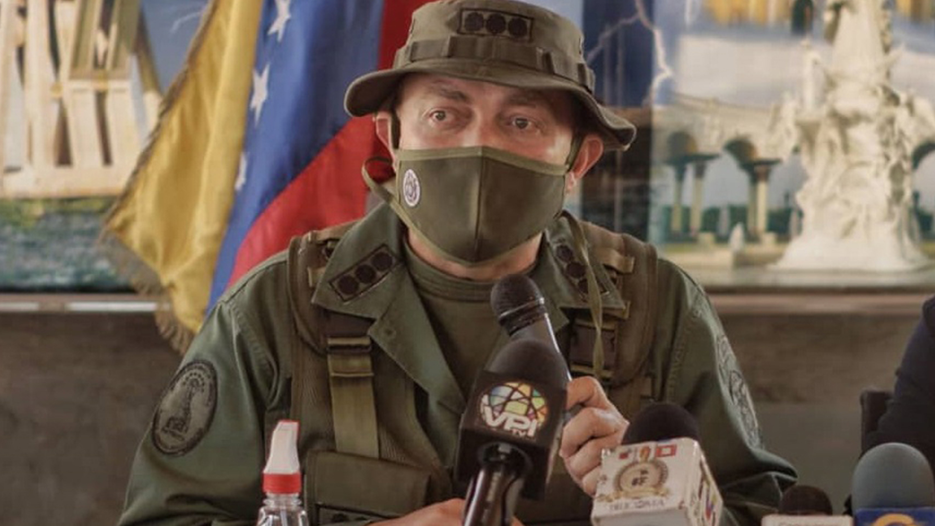 Militar venezolano amenaza con tomar Bogotá