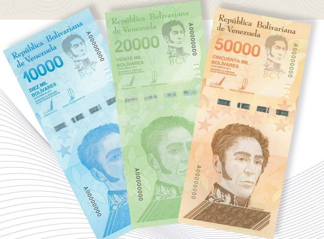 Un experto destruyó la medida de los nuevos billetes de Maduro