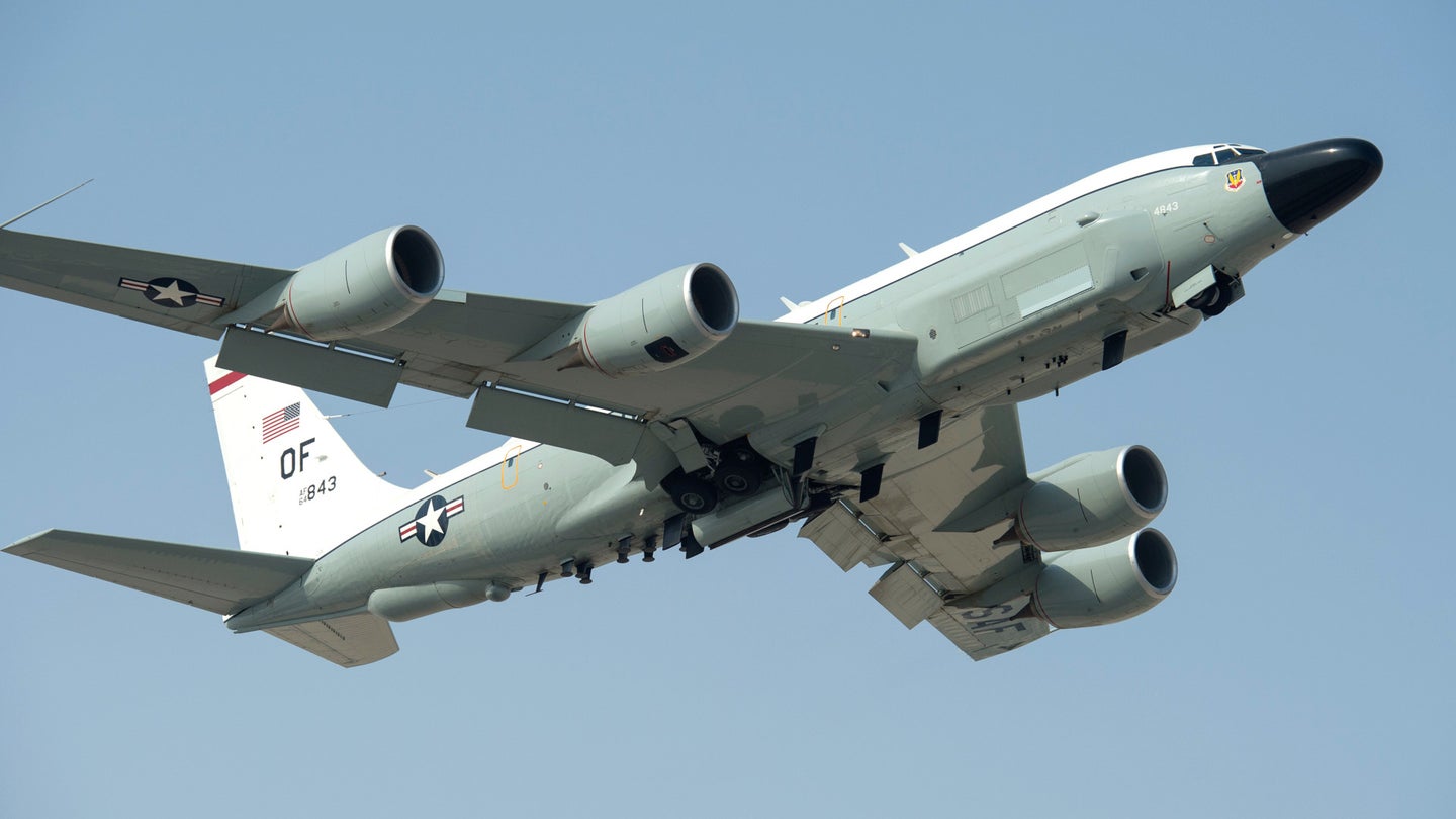 Con avión espía, EEUU recaba información de inteligencia del conflicto en Apure