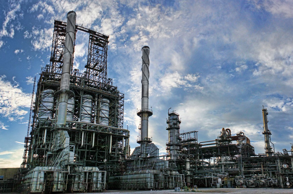 PDVSA se debate en un delicado equilibrio entre producir gasolina o exportar petróleo