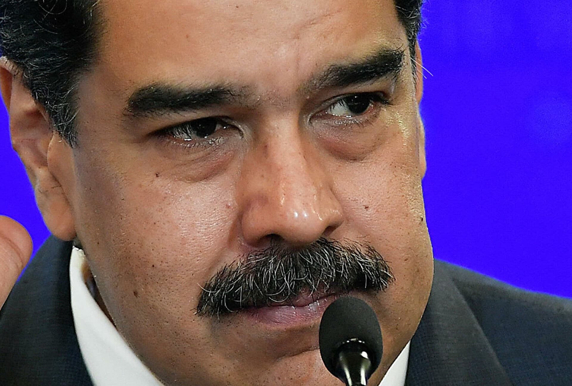 Ceder poco y ganar mucho, la estrategia de Maduro para negociar con Guaidó