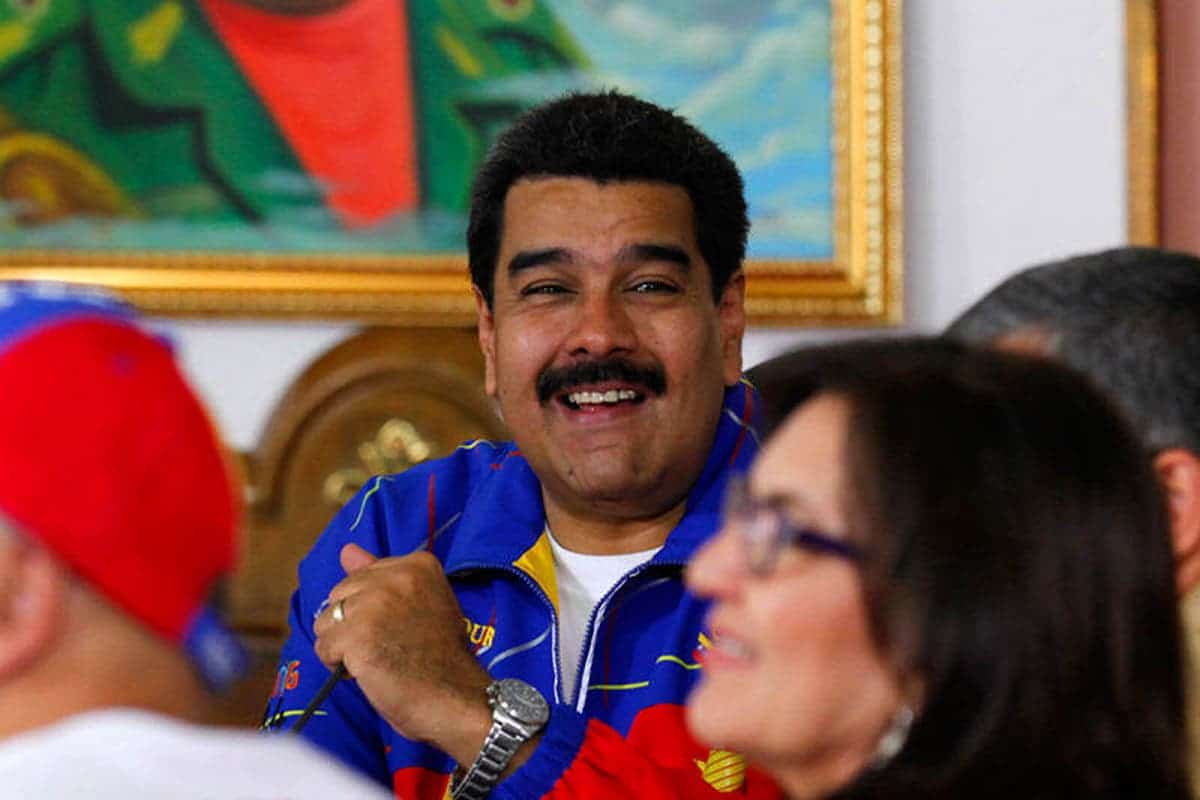 ANÁLISIS Bloomberg: Nicolás Maduro eligió su propia supervivencia sobre la de su país