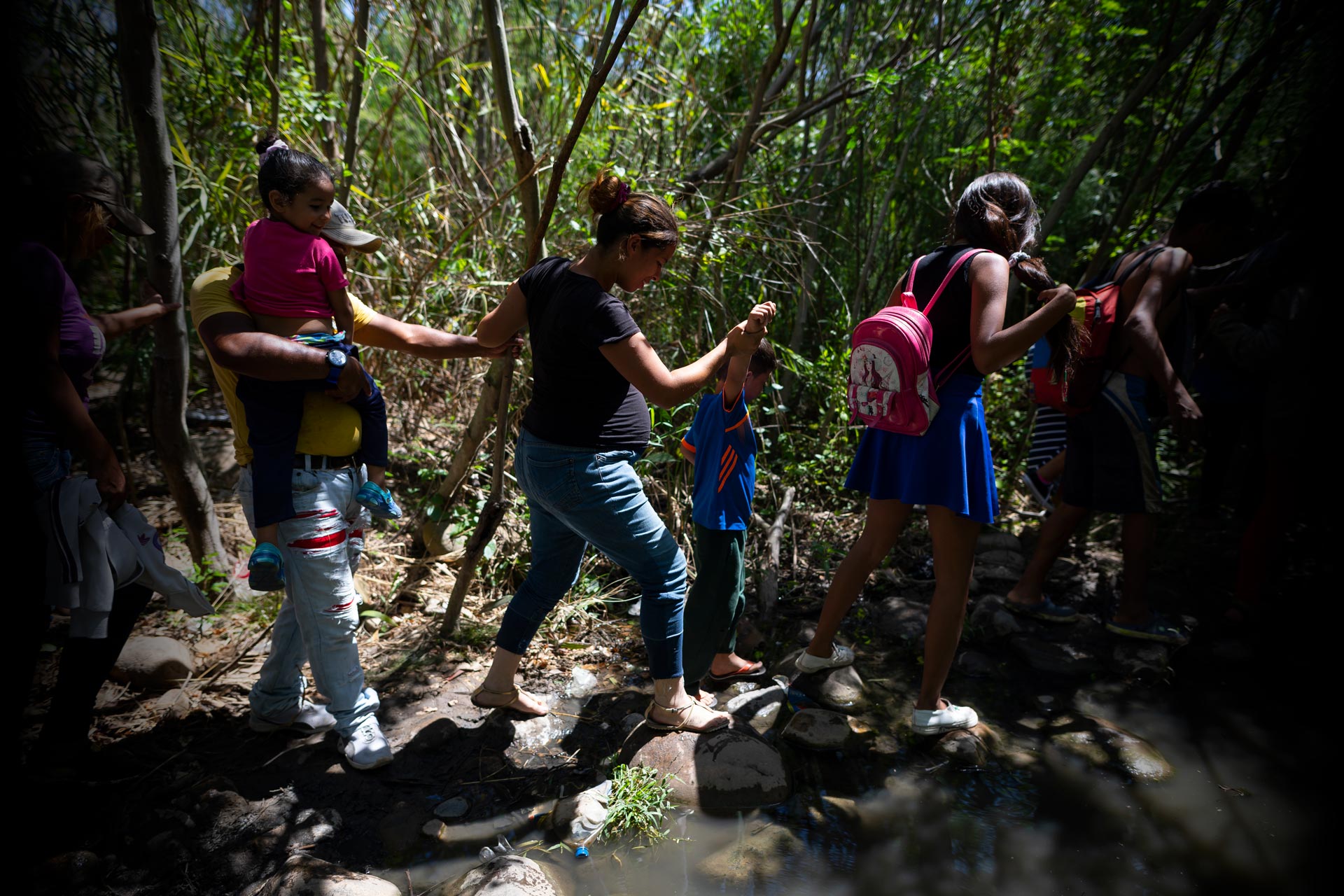 Las trochas venezolanas que financian al narcoterrorismo colombiano