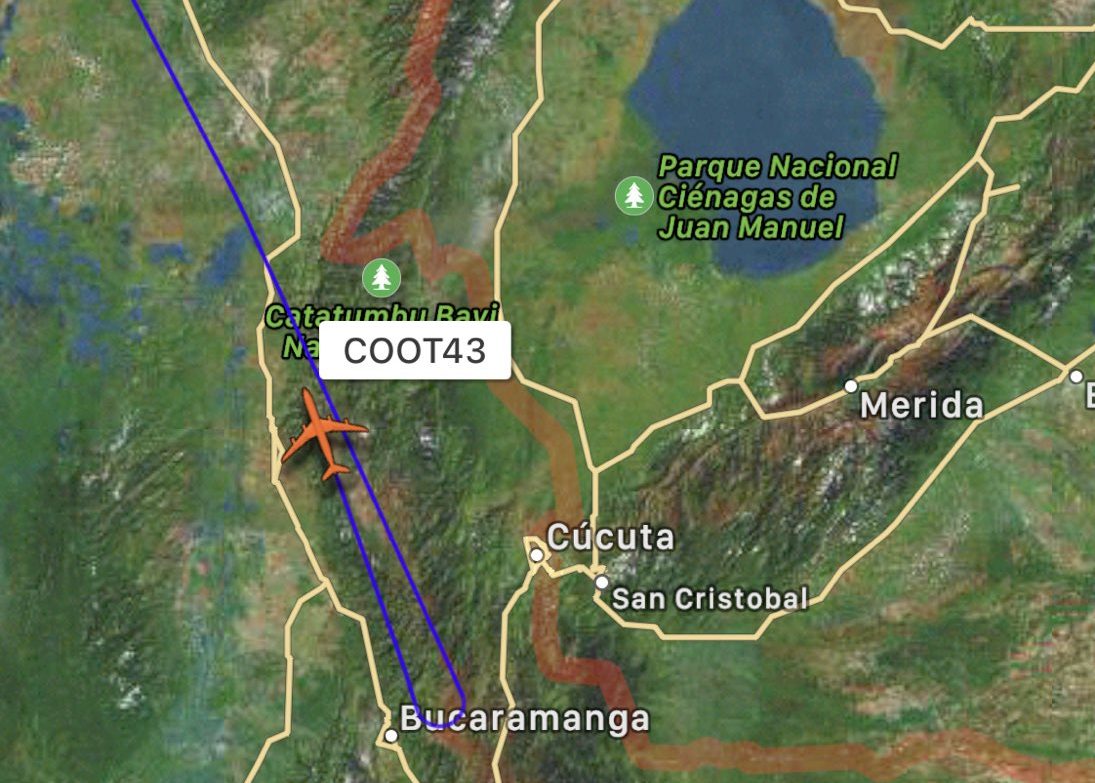 Qué buscaba el avión espía de EEUU que sobrevoló la frontera colombiana con Venezuela