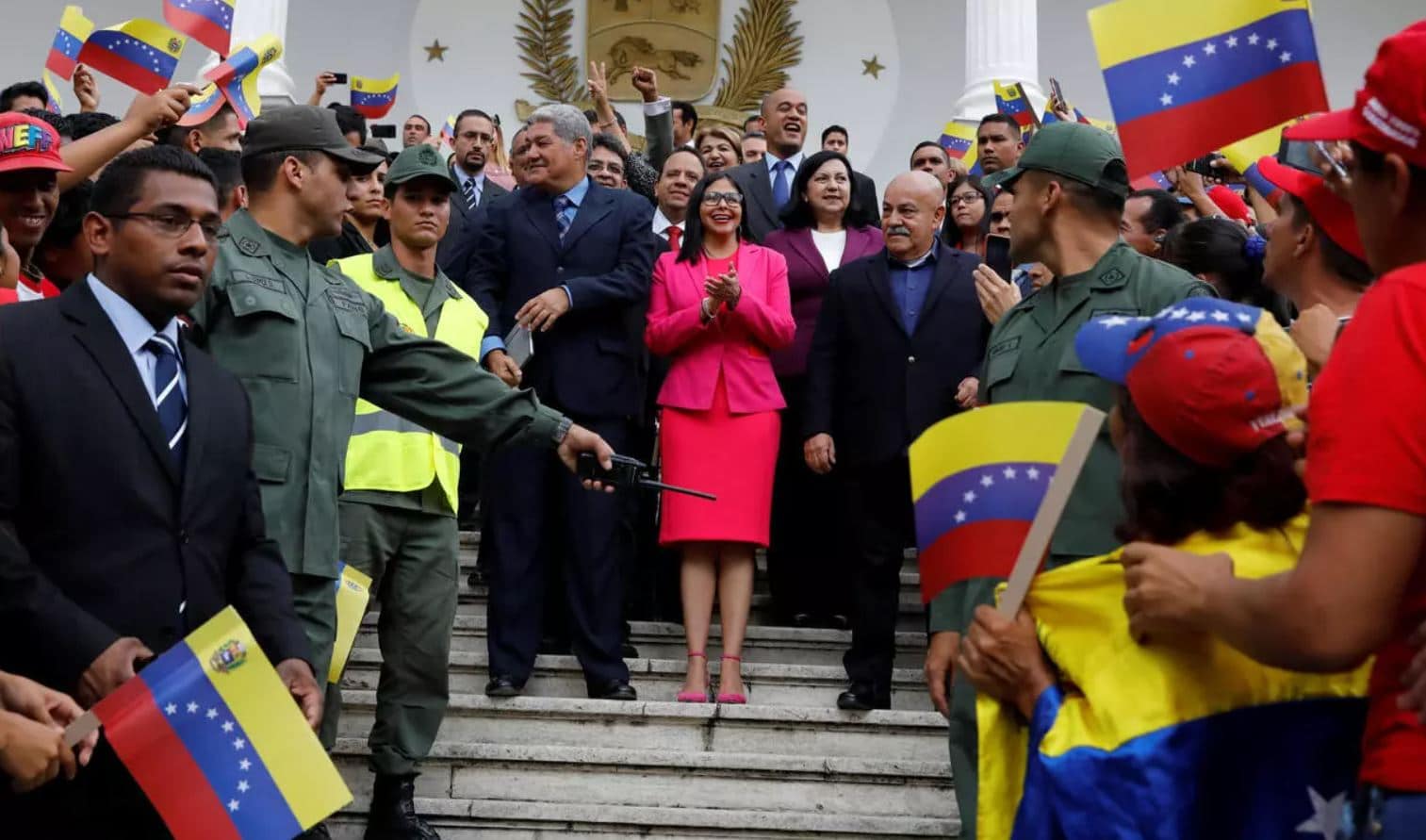El tuit con el que la revolución confirma la mil millonaria corrupción de los funcionarios chavistas en Venezuela