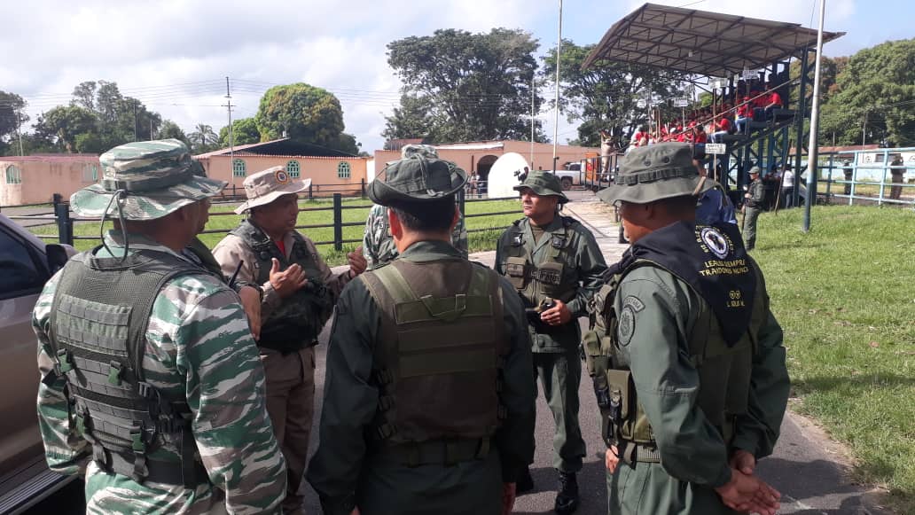 Mafias del oro en Venezuela usan a militares para desplazar a los indígenas del Arco Minero