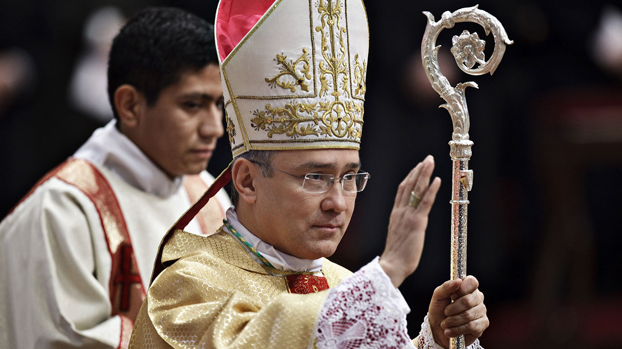 Sacerdote venezolano se convierte en el «número tres» del Vaticano