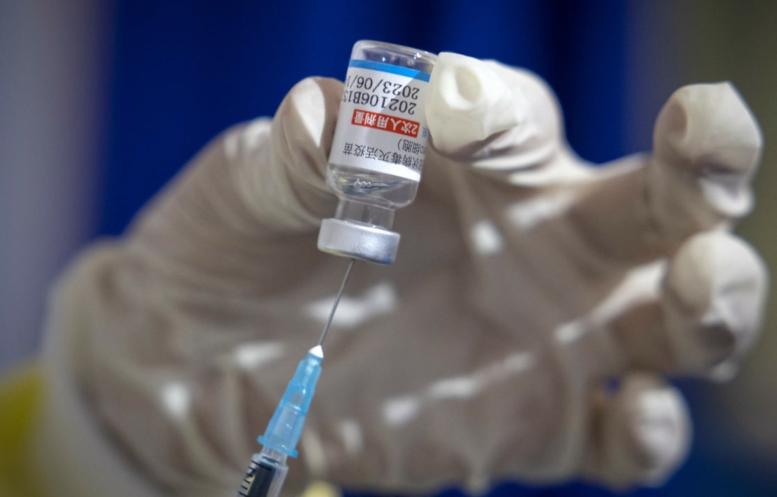 Por fallas de producción de vacuna castrista, Cuba decide usar Sinopharm