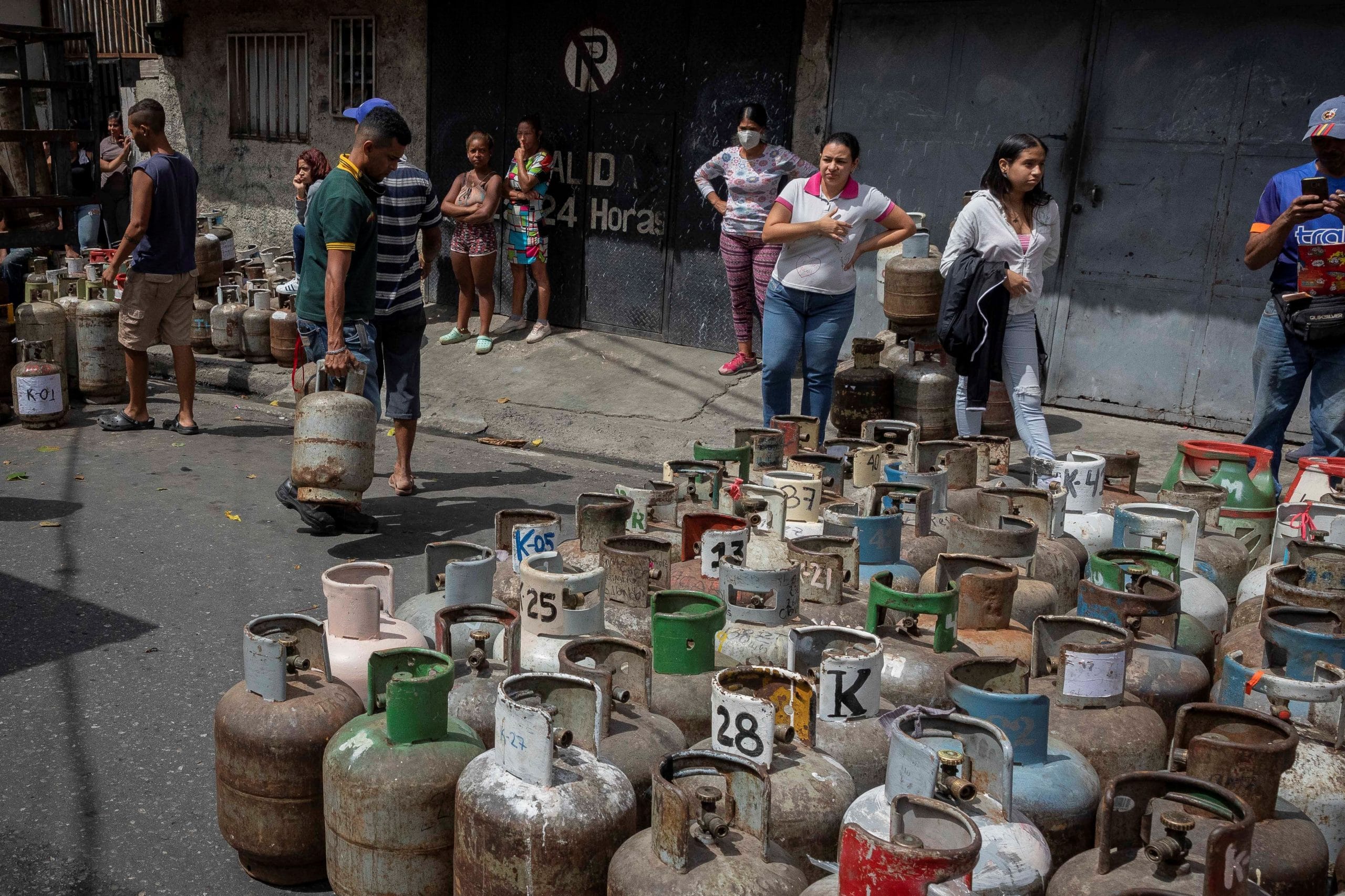 Advierten que la escasez de gas doméstico seguirá en Venezuela