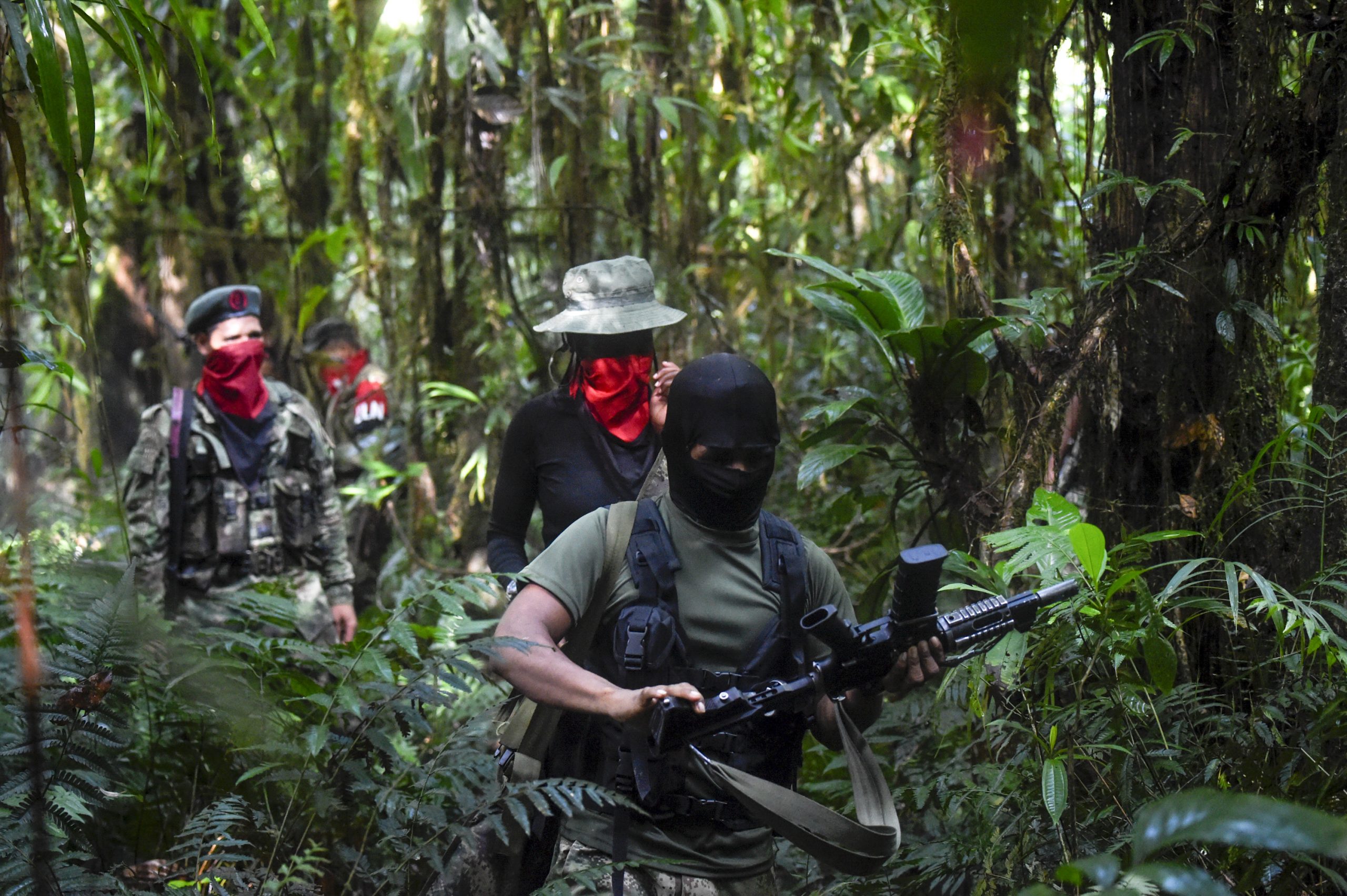Cerca de la mitad del narcoterrorismo colombiano opera en Venezuela protegido por Maduro