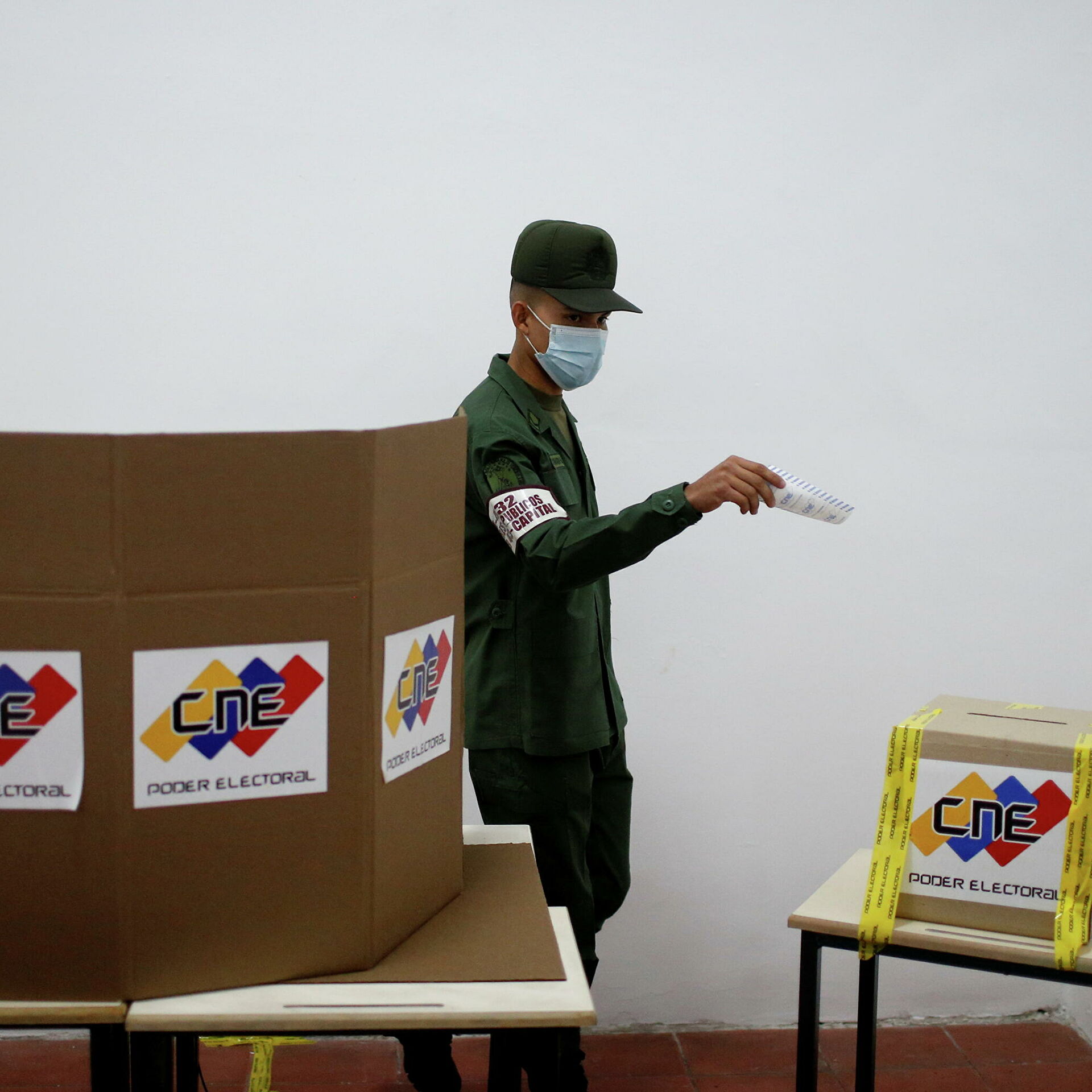 Violencia y ventajismo marcan la farsa electoral Nicolás Maduro