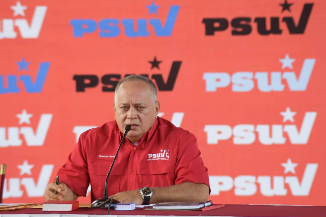 Diosdado Cabello quiere los nombres de todos los que firmen para el revocatorio