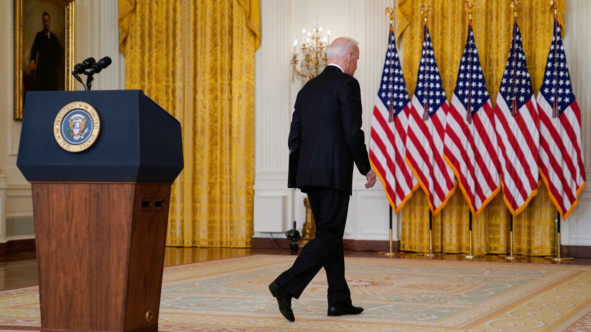 Biden rechazó reporte militar que evidencia la desastrosa retirada de Afganistán