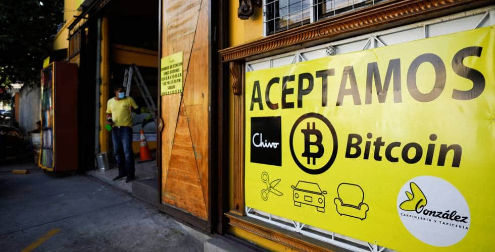 INFORME: La debacle del Bitcoin deja a El Salvador sin una salida clara para la crisis