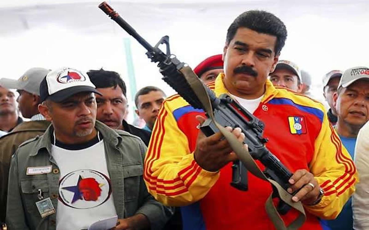 Se vuelve a retrasar el proyecto chavista para producir fusiles Kaláshnikov en Venezuela