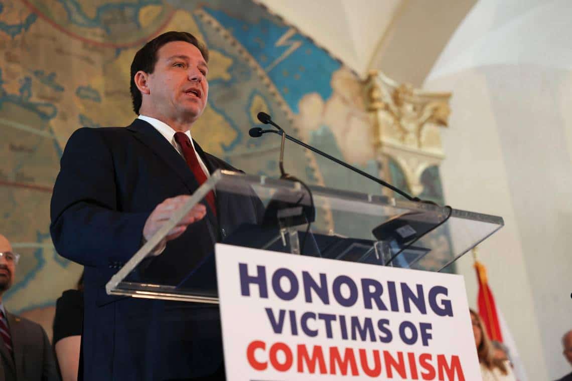 Gobernador DeSantis logra establecer el «Día de las Víctimas del Comunismo» en Florida