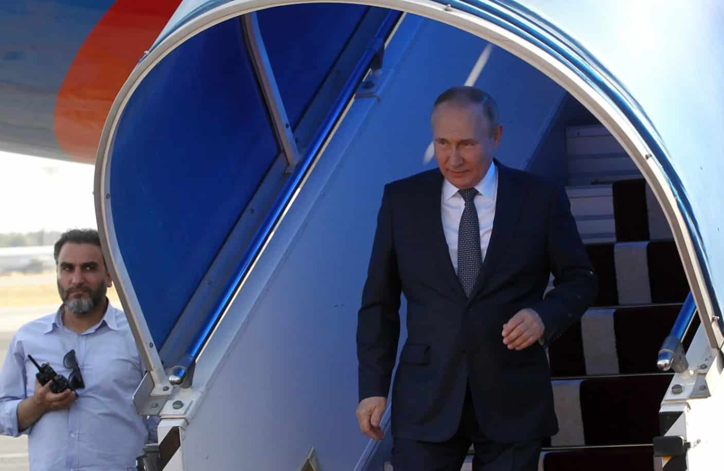 Inteligencia ucraniana afirma que Putin usó un doble en Irán