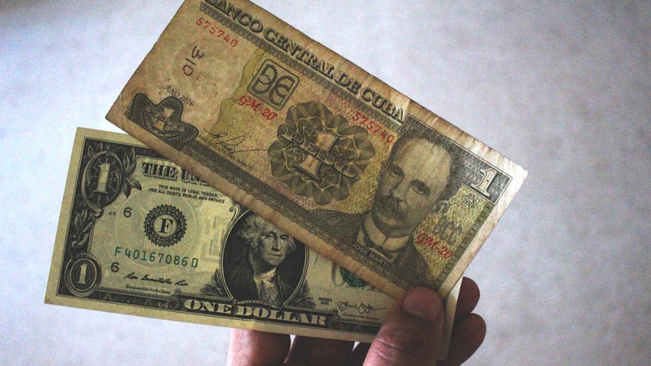 Régimen cubano multiplica por más de cuatro el tipo de cambio dólar/pesos