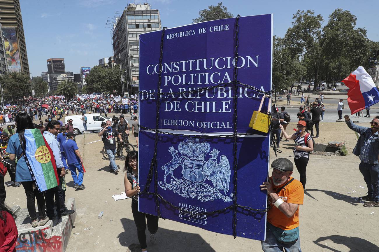 Advierten que Chile podría ser un estado fallido si aprueban nueva constitución de izquierda