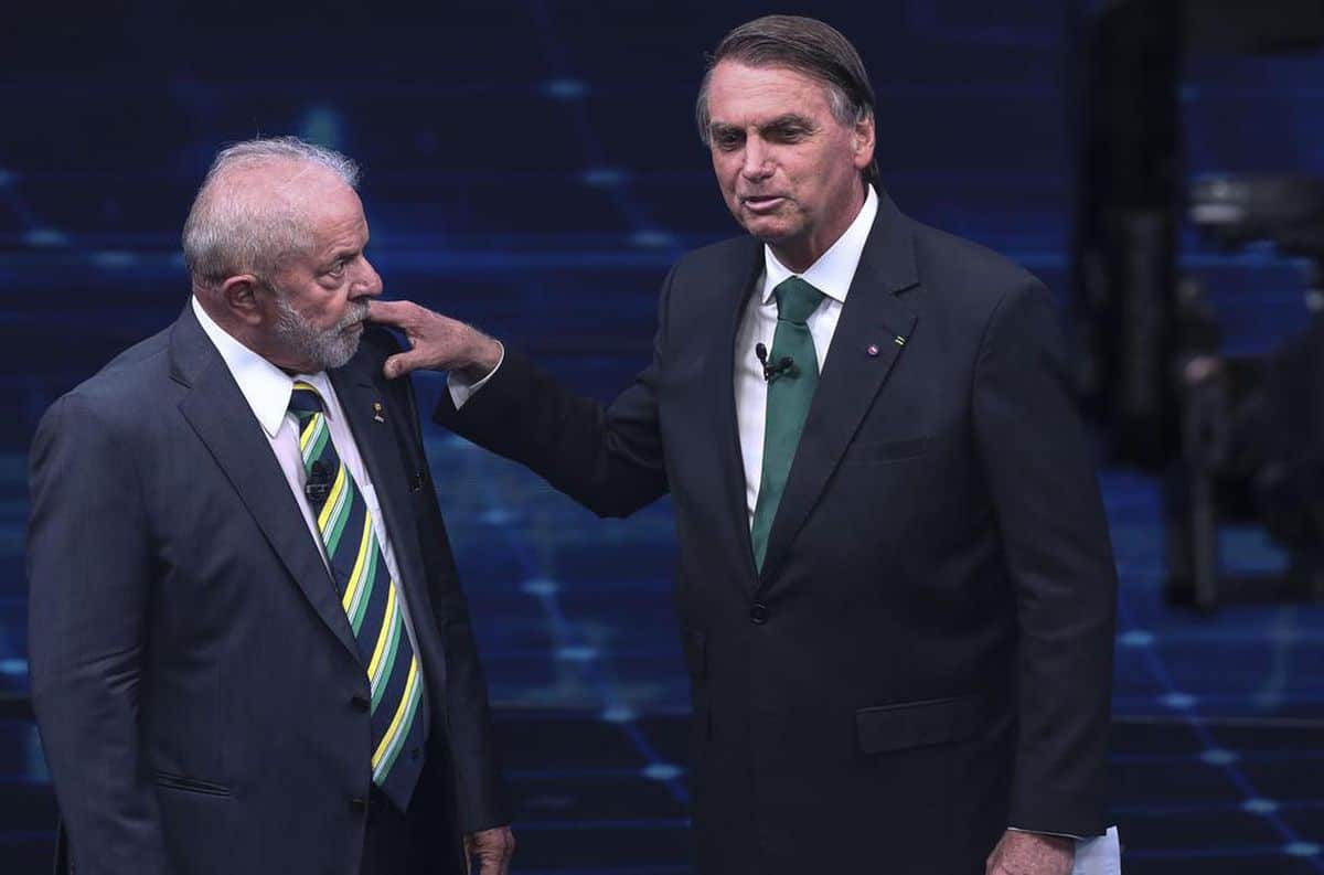 El Tribunal Supremo de Brasil prohíbe a Jair Bolsonaro salir del país