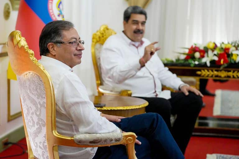Gustavo Petro comienza a ver los problemas de negociar con Nicolás Maduro