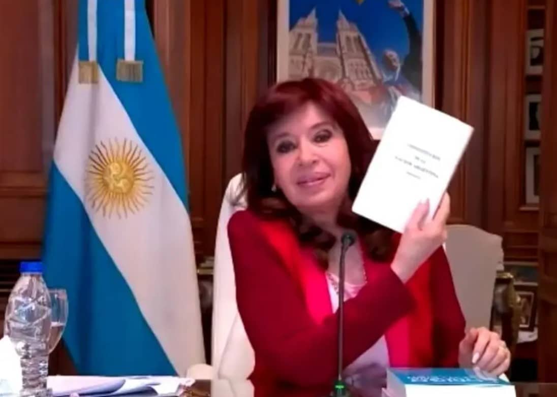 El Tribunal que condenó a Cristina Kirchner por corrupción dice que el caso es «inédito en el país»