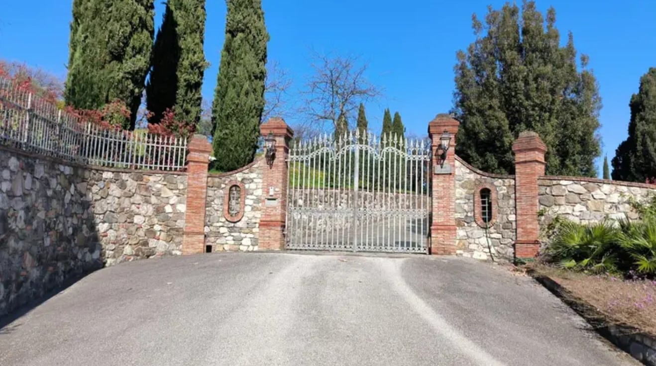 Incautan lujosa Villa de 6 millones de euros a Maikel Moreno en Italia