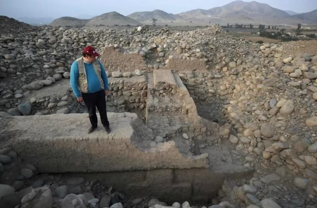 El sorpresivo hallazgo de un grupo de antropólogos dentro un templo de 4000 años en Perú