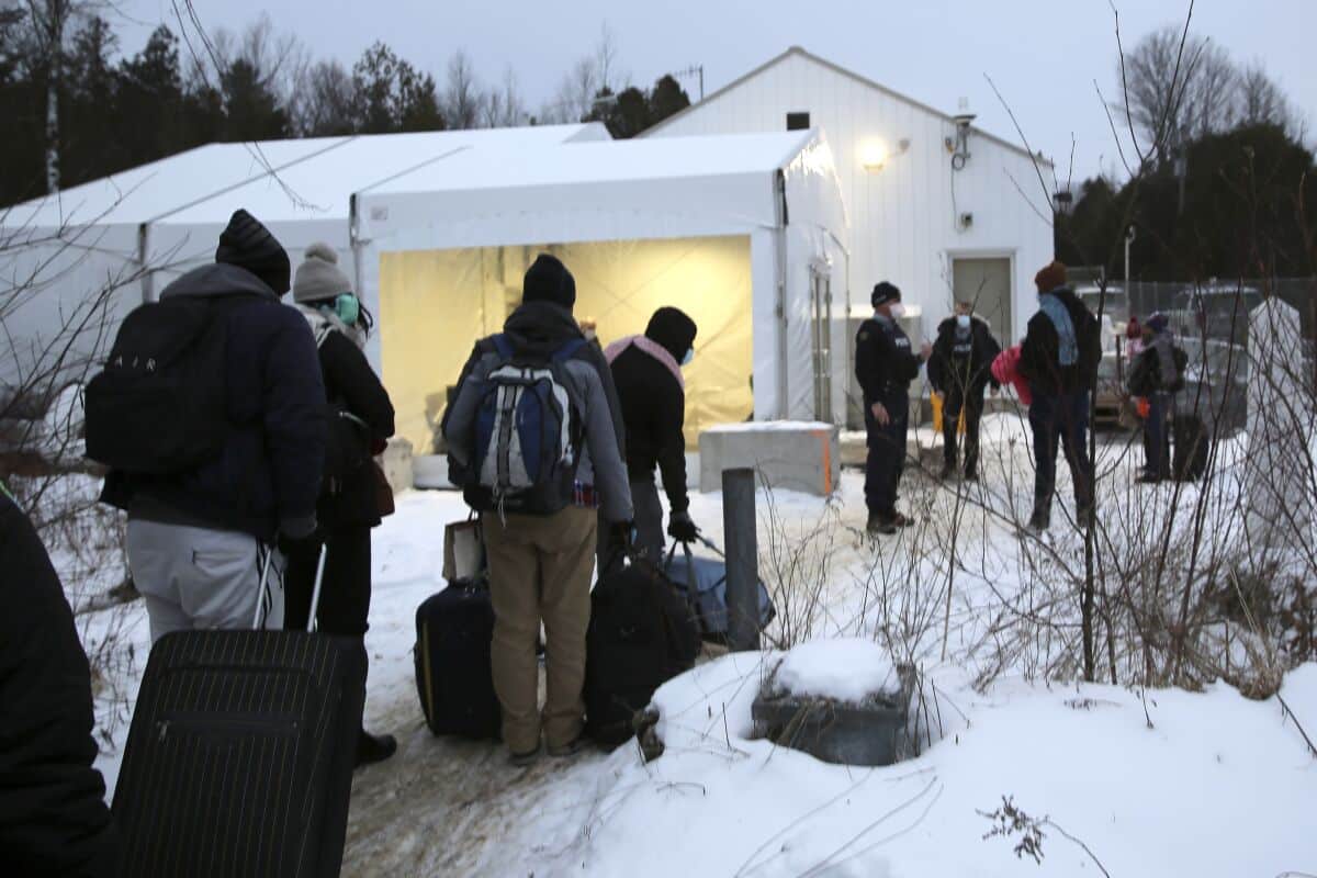 Solicitantes de asilo llegados de EEUU no podrán entrar a Canadá