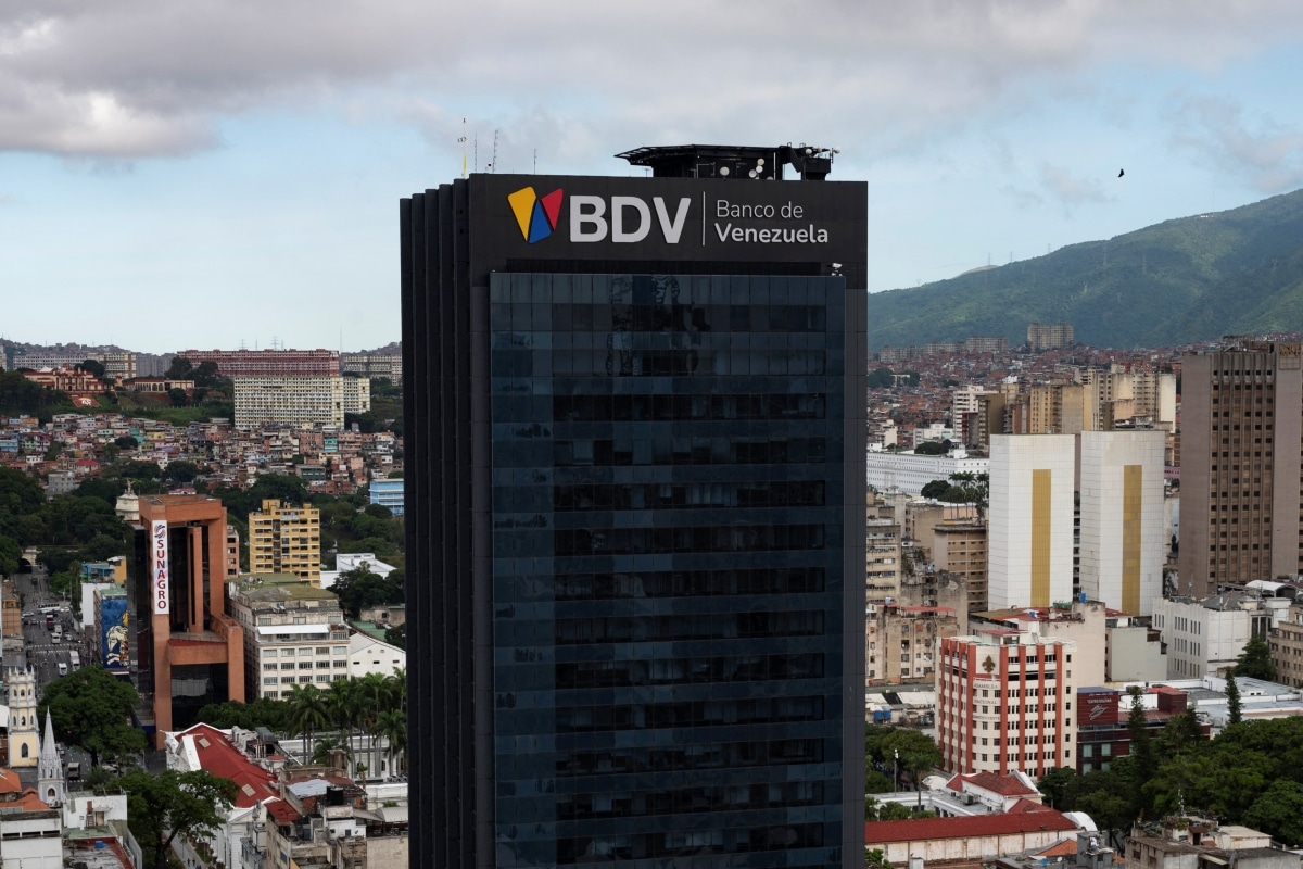 Cuál es el porcentaje de divisas depositadas en los bancos venezolanos