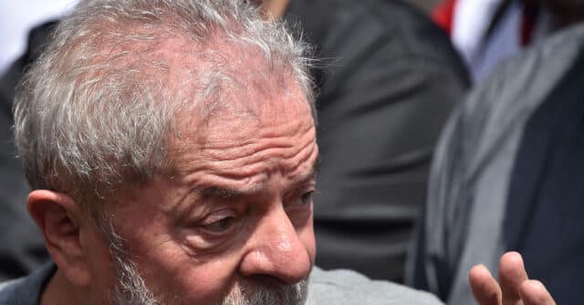 Brasileños abuchean a Lula afuera de un hotel de lujo en Nueva York