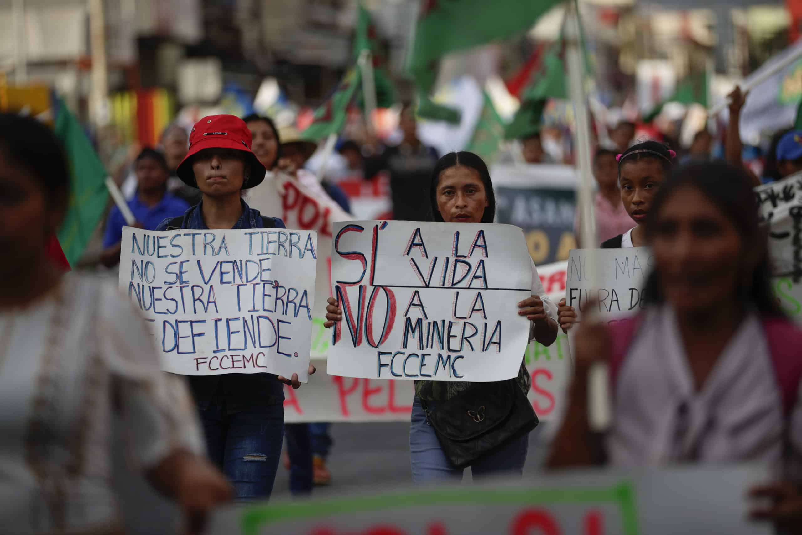 Una polémica mina de cobre paraliza a Panamá con fuertes protestas